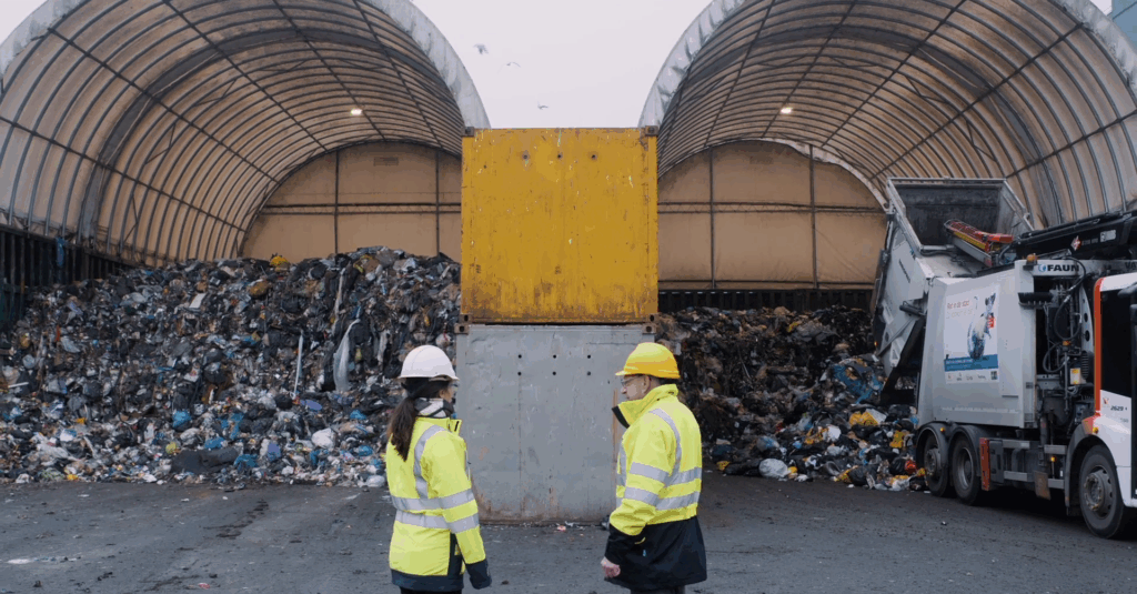 foto_cta1012_3x_wit_topgevel_container_containerklem_product_afval_AVR Utrecht_1 foto_cta1012_3x_wit_topgevel_container_containerklem_product_afval_AVR Utrecht_1