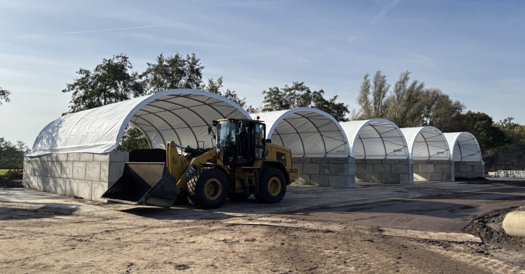 foto_cta812_5x_wit_betonwand_betonankers_product_grond_Van Dijk Hoogland_5 foto_cta812_5x_wit_betonwand_betonankers_product_grond_Van Dijk Hoogland_5
